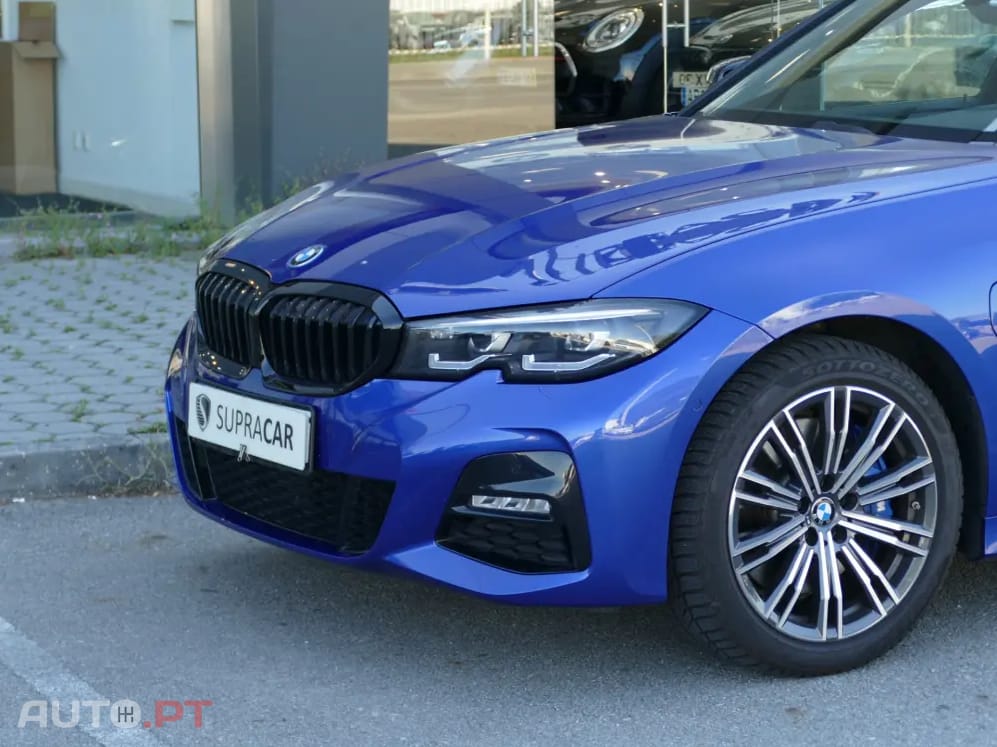 BMW 330 e Pack Desportivo M Auto