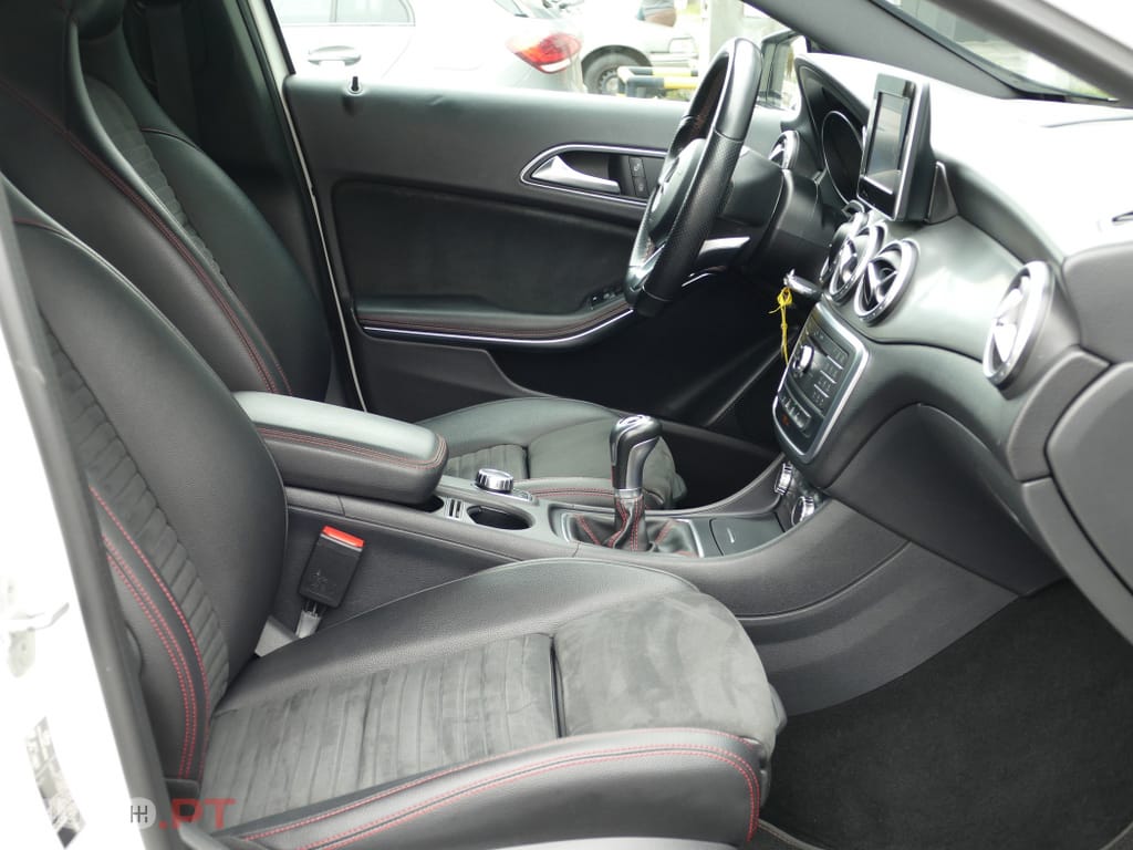Mercedes-Benz GLA 180 CDi AMG Line