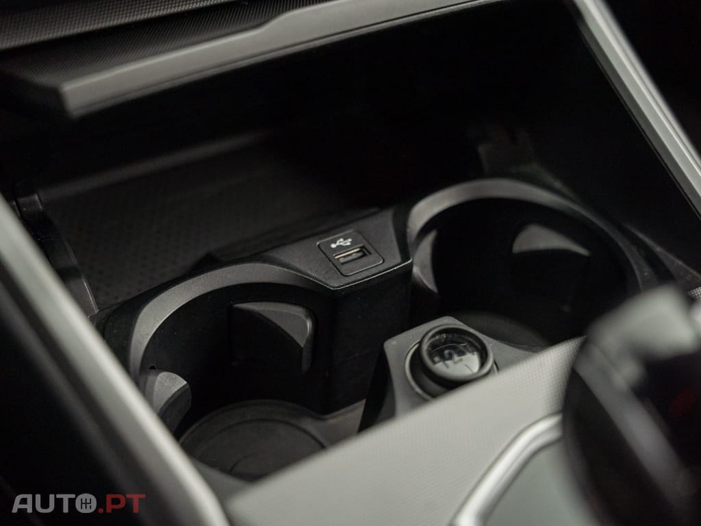 BMW 320 d Auto