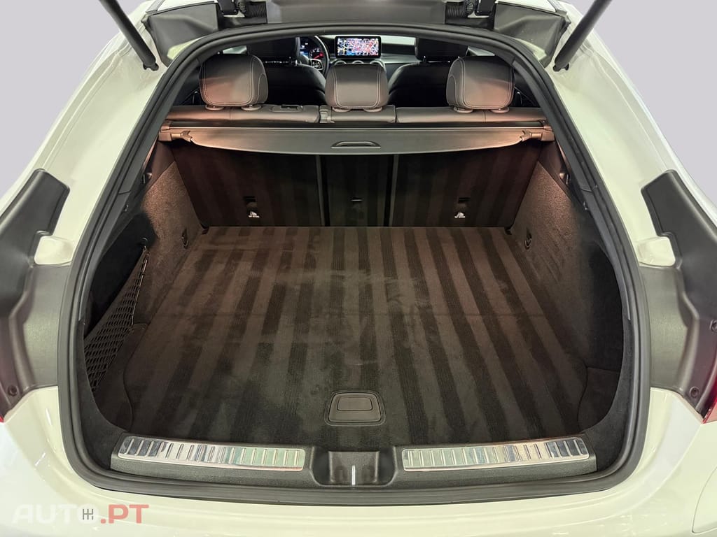 Mercedes-Benz GLC 300 de 4M I.V.A DEDUTÍVEL 