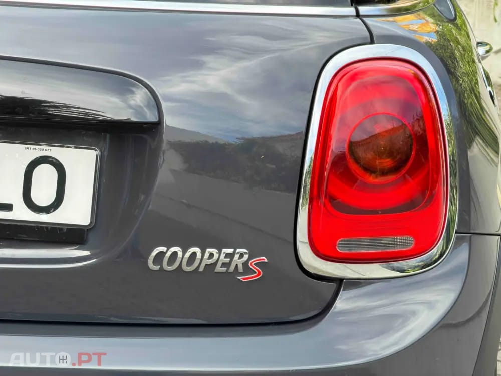 MINI Cooper Cooper S