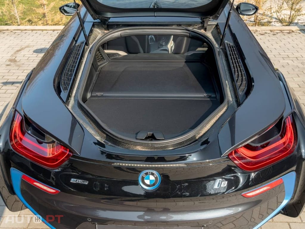 BMW i8 Coupé