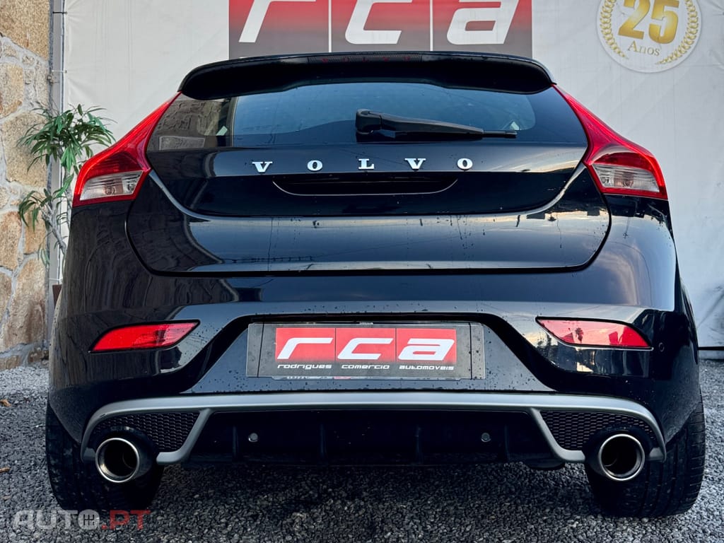 Volvo V40 1.6 D2 R-Design Momentum