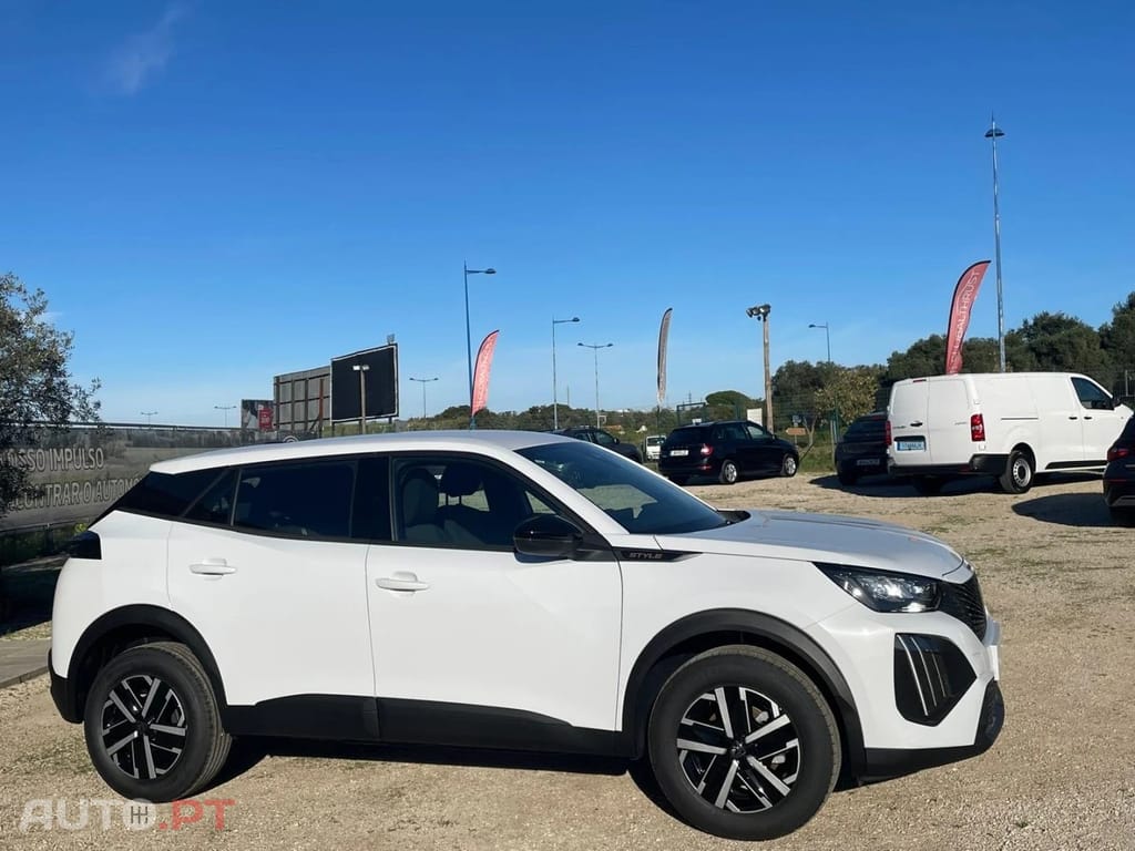 Peugeot 2008 1.2 PureTech Style