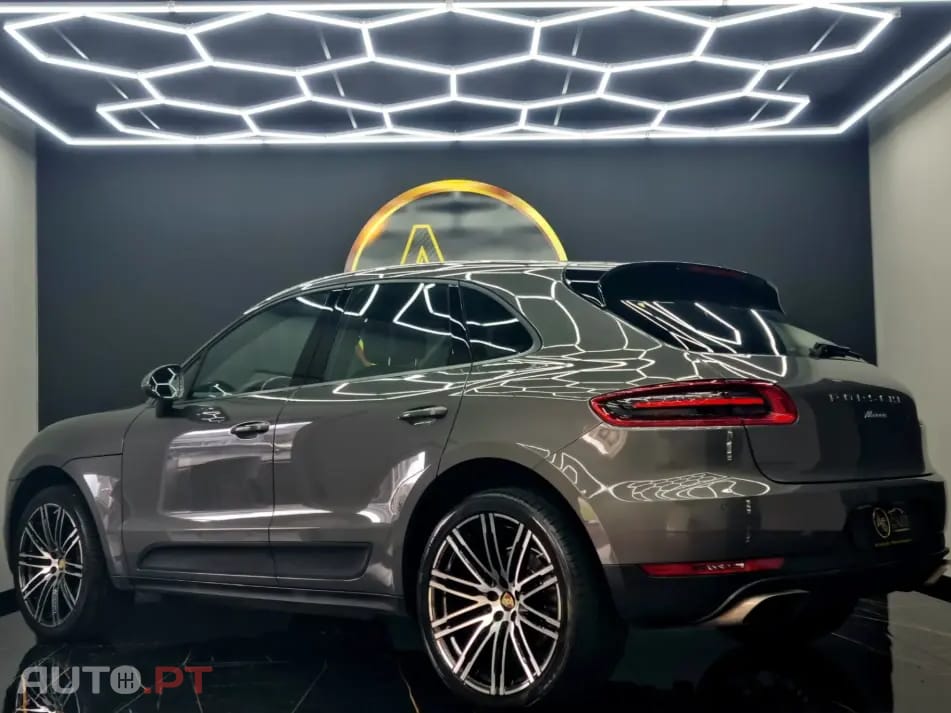 Porsche Macan PDK