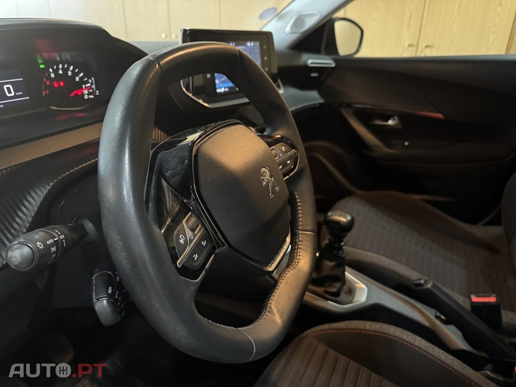 Peugeot 2008 1.2 PureTech Active Pack