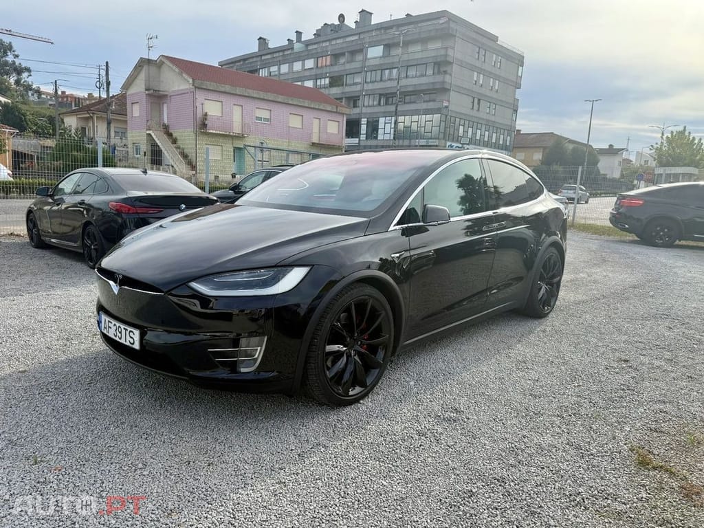 Tesla Model X P90D AWD