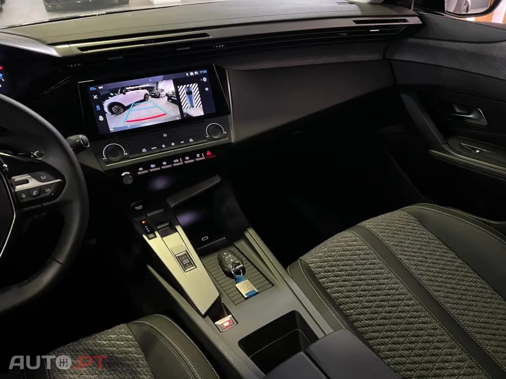 Peugeot 308 SW 1.2 Hybrid Allure e-DCS6