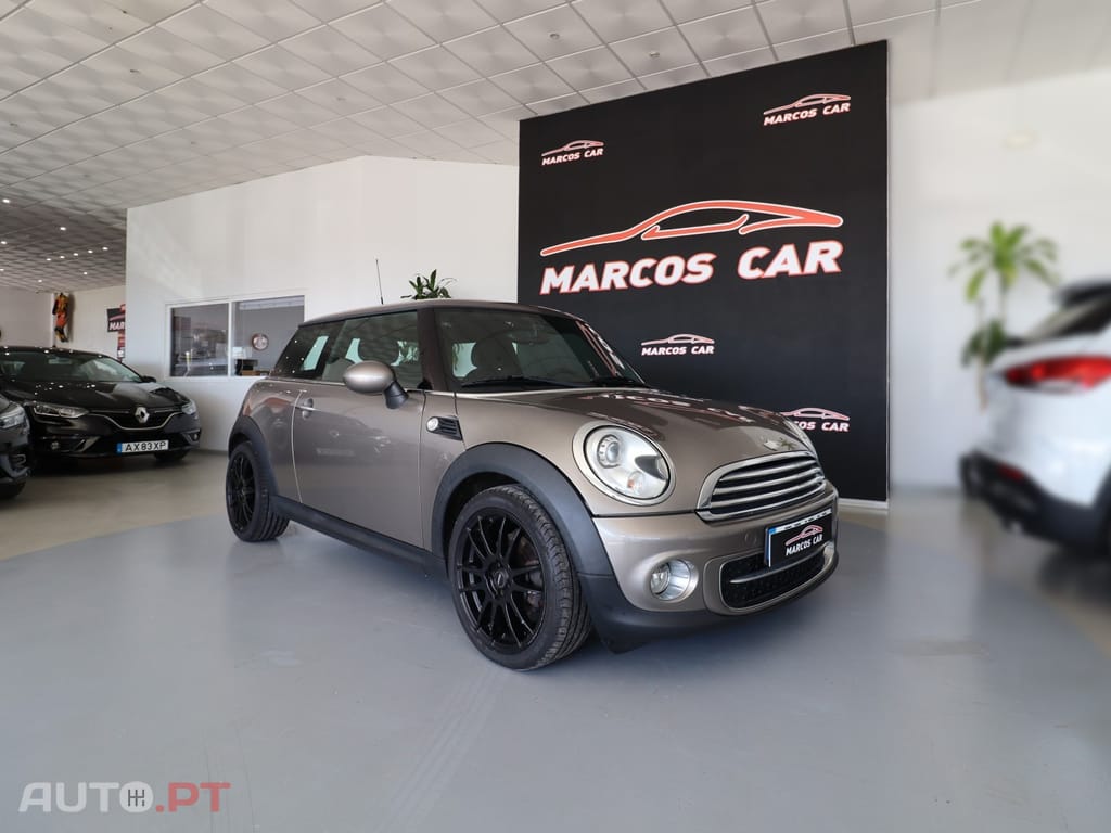 MINI Cooper Cooper D