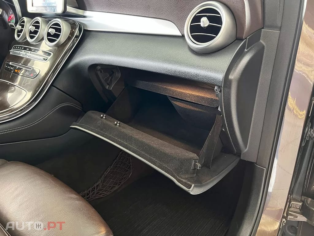 Mercedes-Benz GLC 220 D 4 MATIC