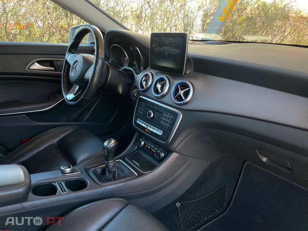 Mercedes-Benz CLA 180 d Shooting Brake