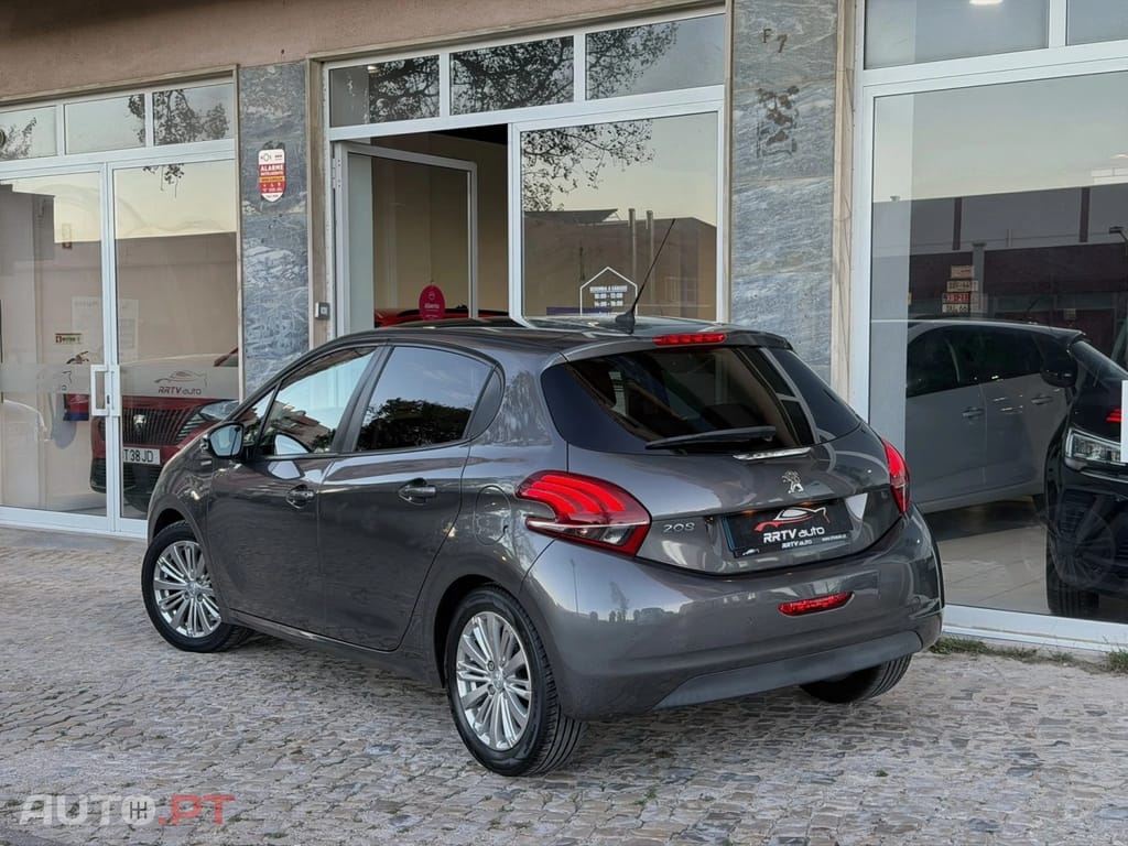 Peugeot 208 1.2 PureTech Style
