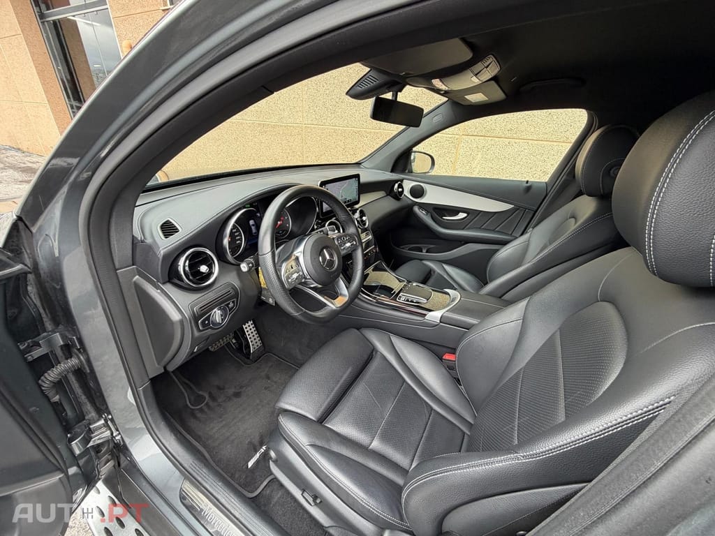 Mercedes-Benz GLC 300 de Coupé 4Matic Business Solutions
