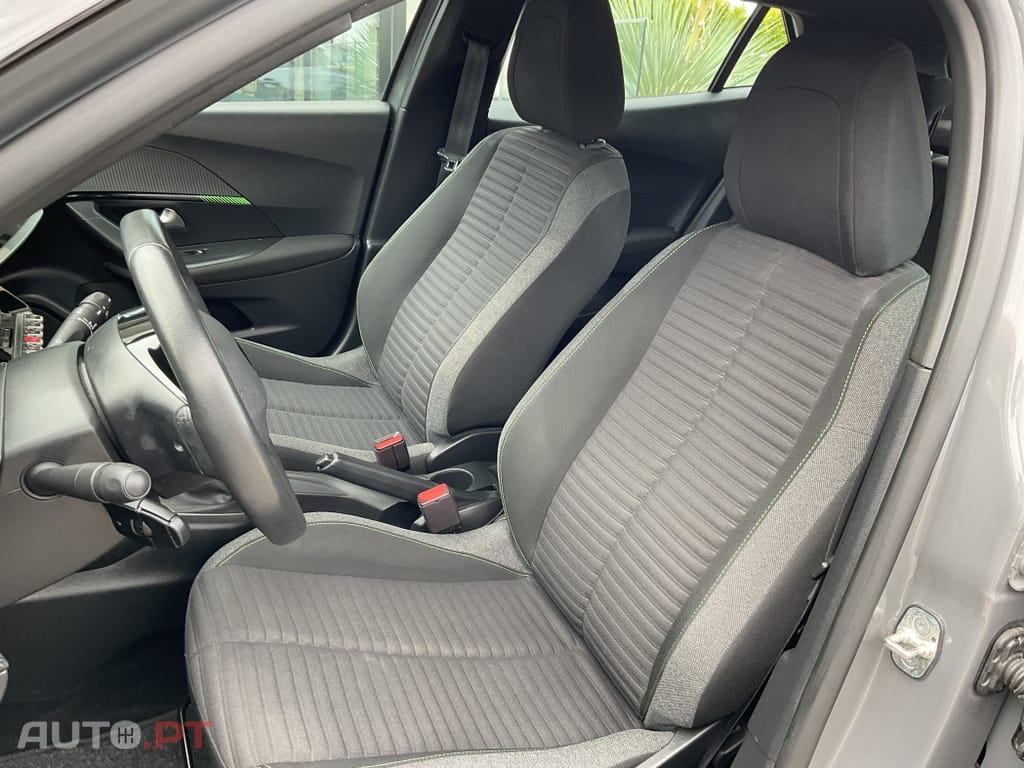 Peugeot 2008 1.2 PureTech Active Pack