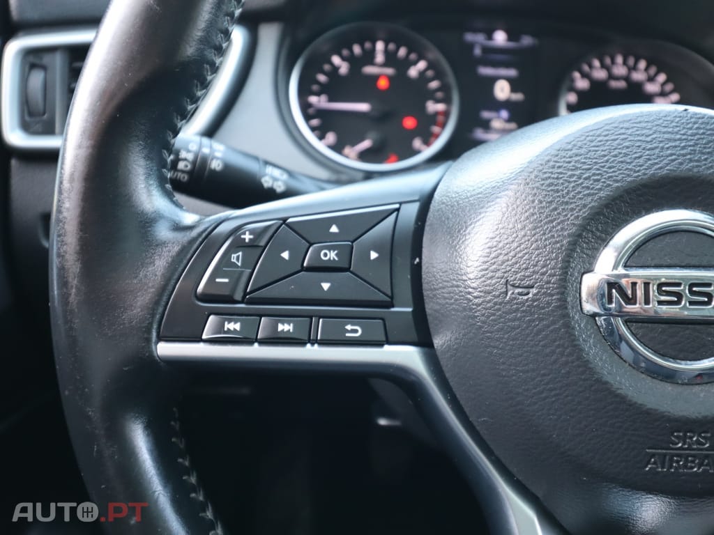 Nissan Qashqai 1.5 dCi N-Connecta 18 RS