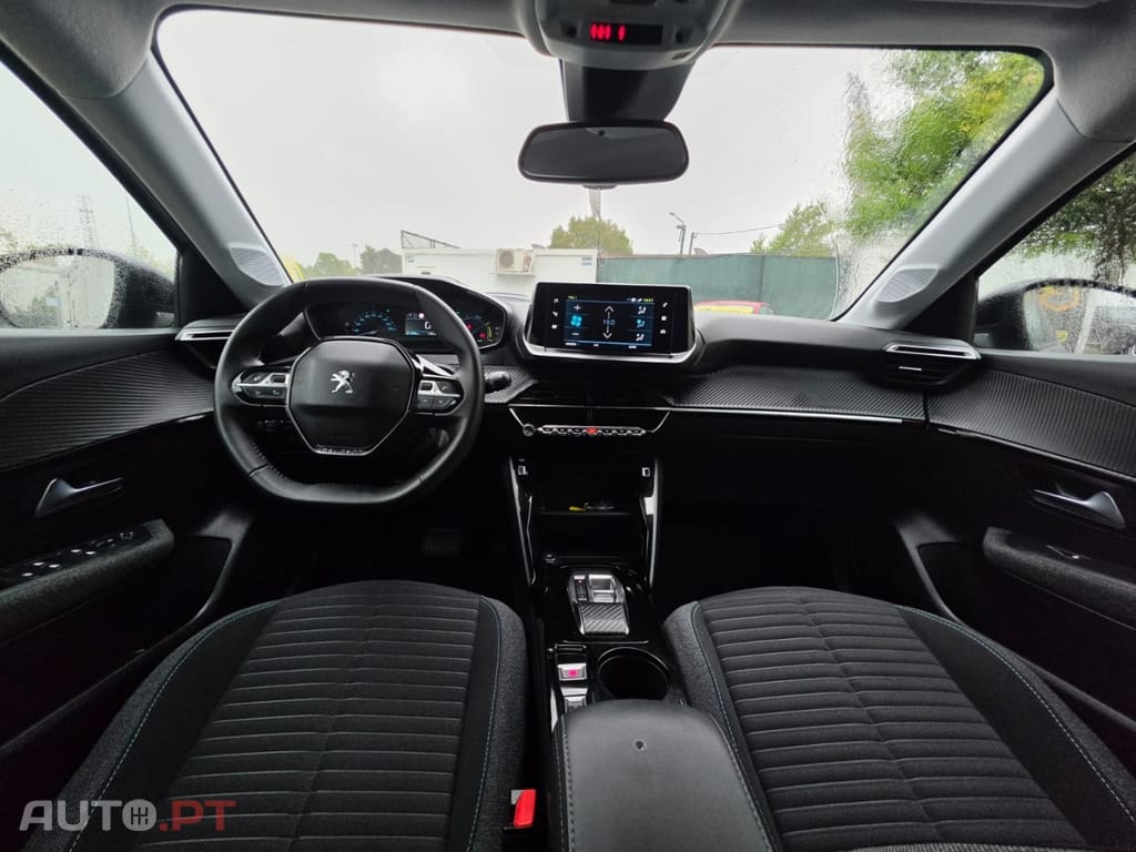 Peugeot E-208 50 kWh GT Pack