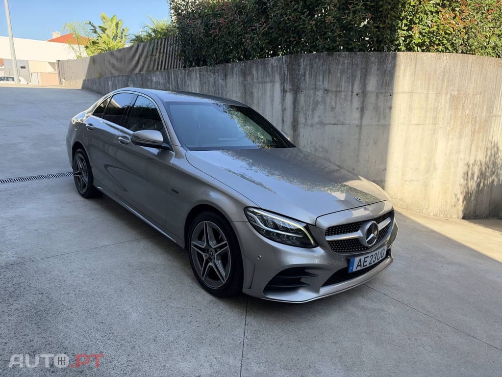Mercedes-Benz C 300 de AMG Line