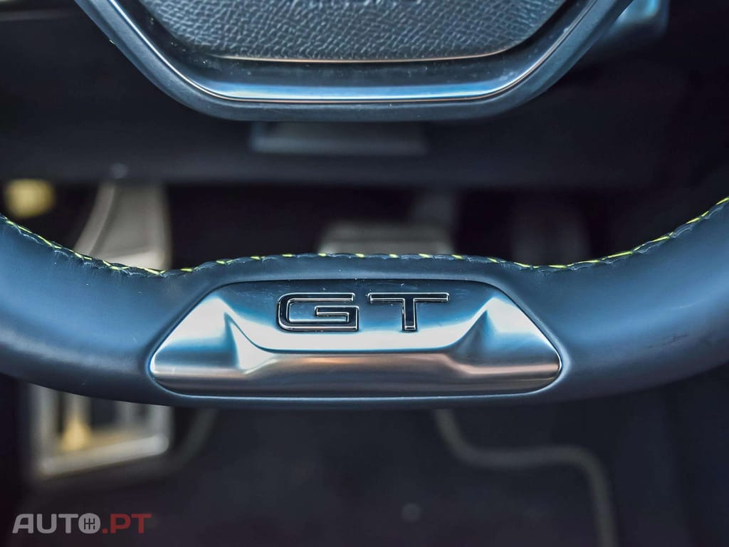 Peugeot 408 1.6 Hybrid GT e-EAT8