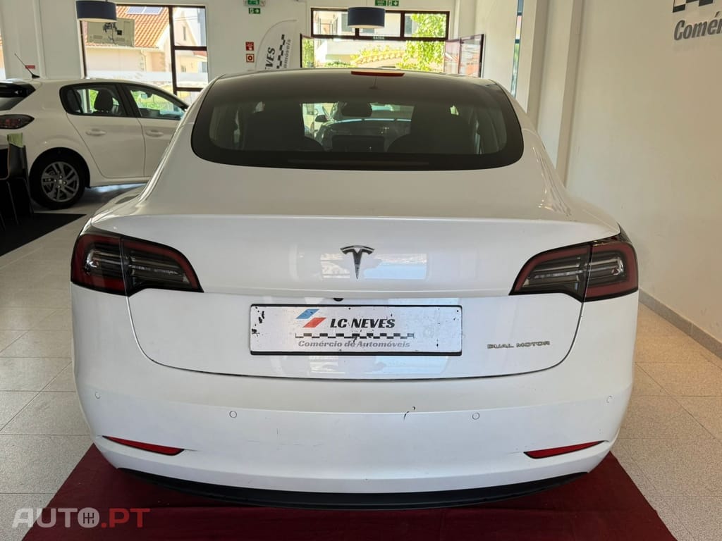Tesla Model 3 Long-Range Dual Motor AWD