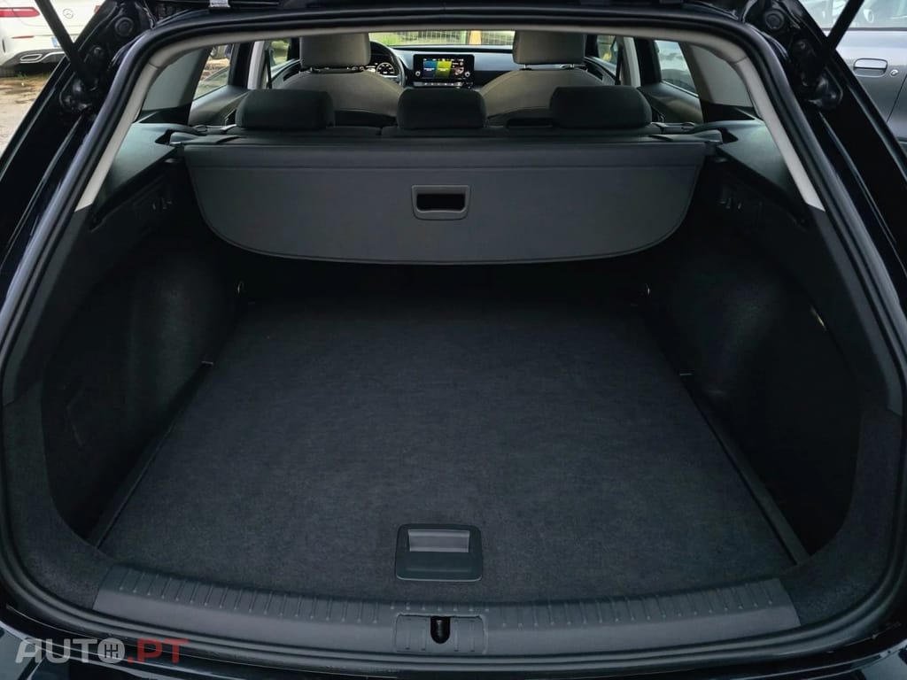 Seat Leon 2.0 TDI SPORTSTOURER STYLE