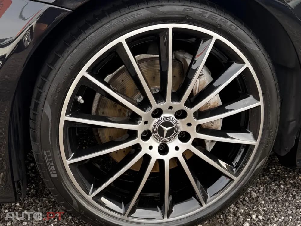 Mercedes-Benz E 220 d AMG Line