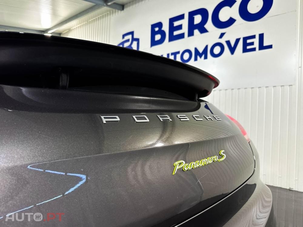 Porsche Panamera S E-Hybrid