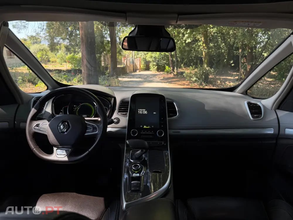 Renault Espace 1.6 dCi Initiale Paris EDC