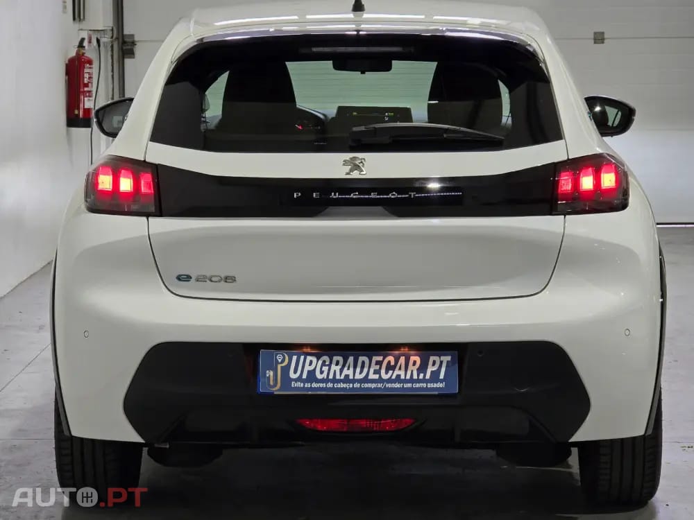 Peugeot E-208 50 kWh SE Style