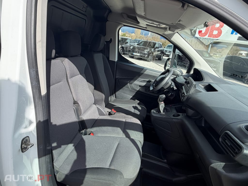 Peugeot Partner 1.5 BlueHDI 3LUG 95.000 Kms