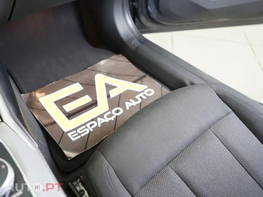 BMW 330 e Aut. Sport Line