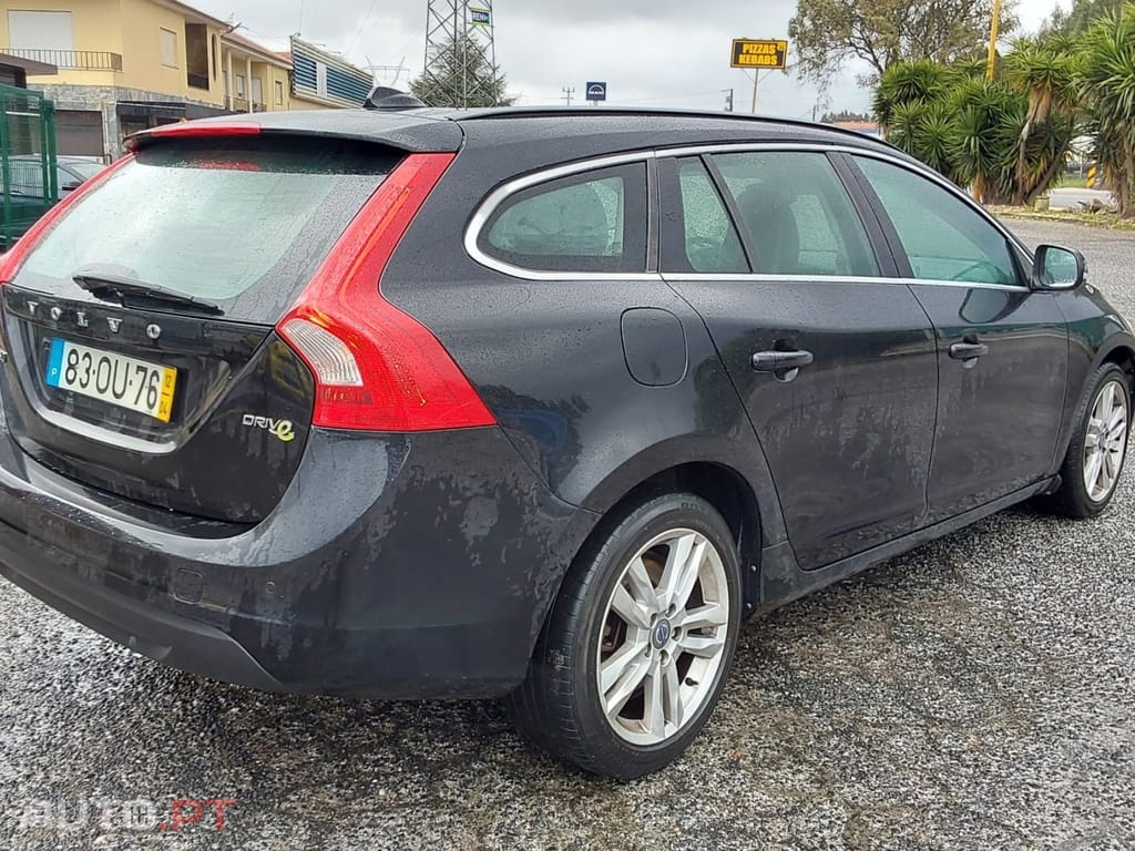 Volvo V60 1.6 D2 Drive Momentum Start/Stop