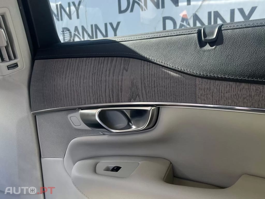 Volvo XC90 2.0 T8 PHEV Inscription Expression AWD
