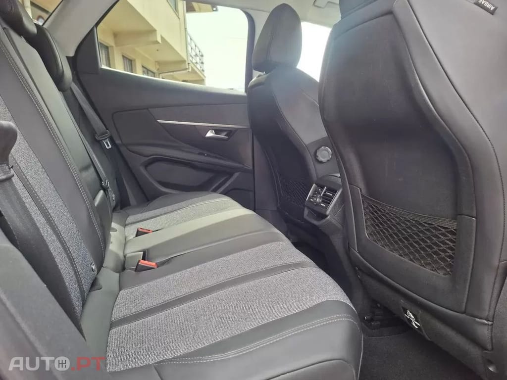 Peugeot 3008  Puretech 130 Stop Start Allure