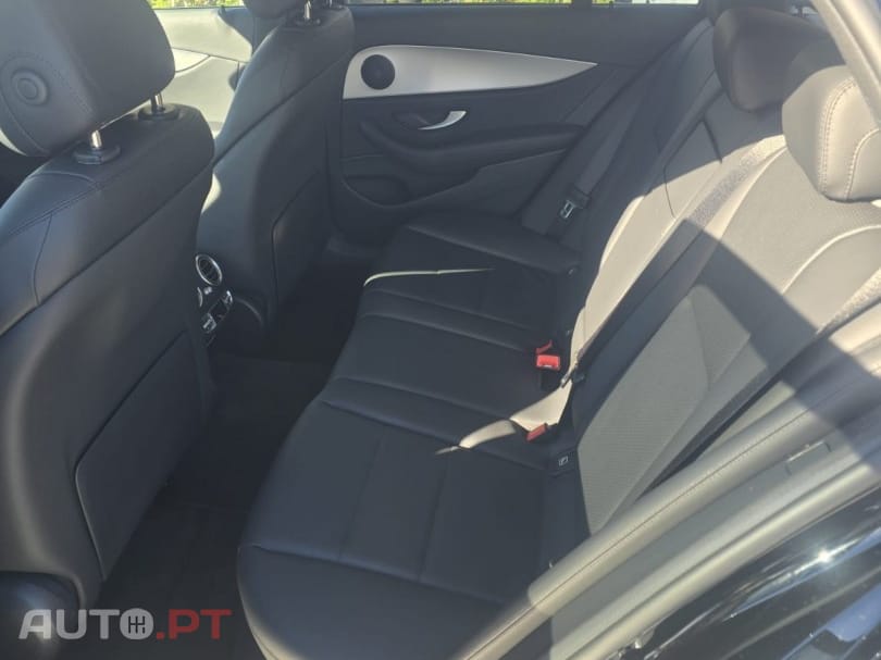 Mercedes-Benz E 300 de T 2X Avantg