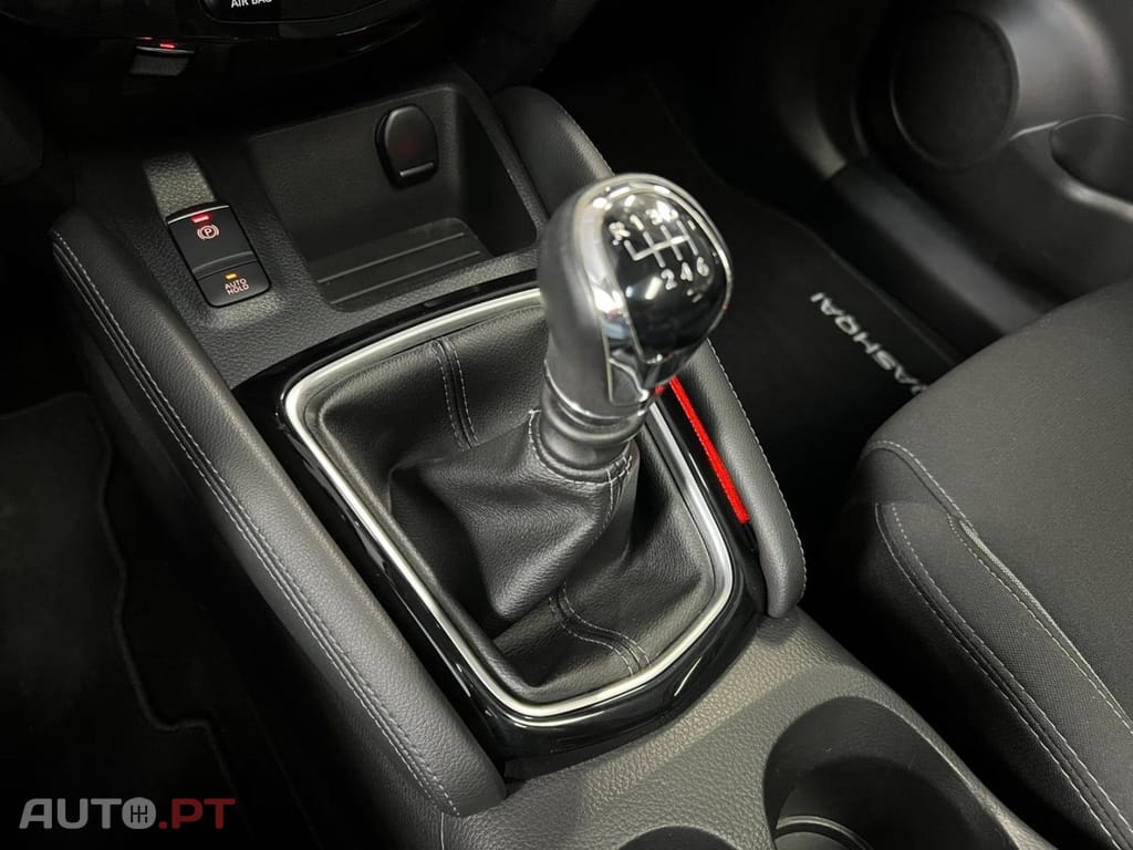 Nissan Qashqai 1.3 DIG-T 140CV mHEV 6MT N-Connecta