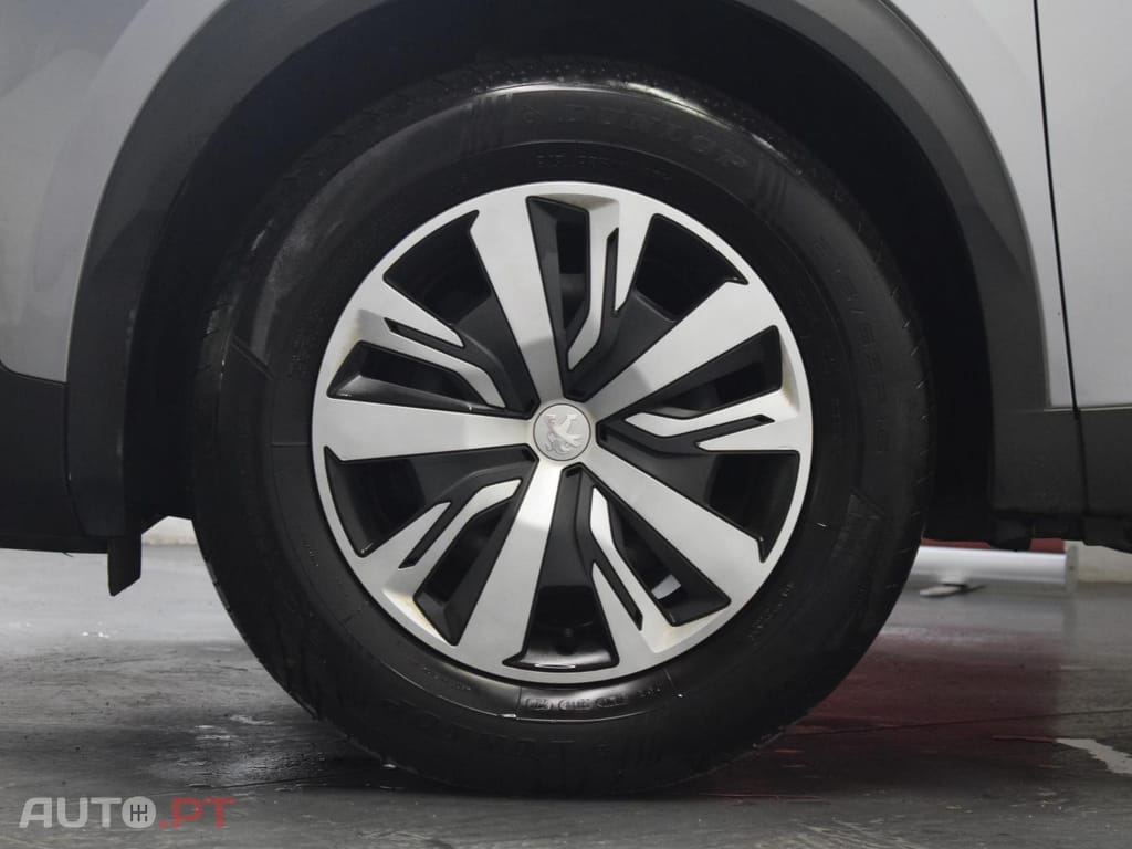 Peugeot 2008 1.2 PureTech 100cv Active Pack