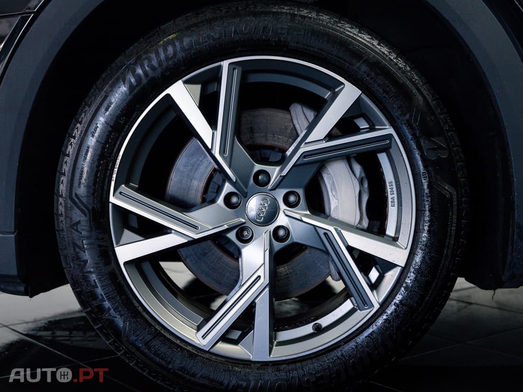 Audi E-Tron 50 quattro