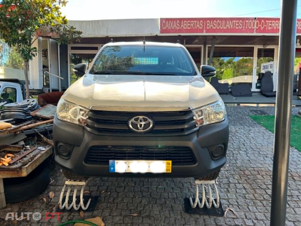 Toyota Hilux X-CAB 4x2  2.4D-4D 150cv