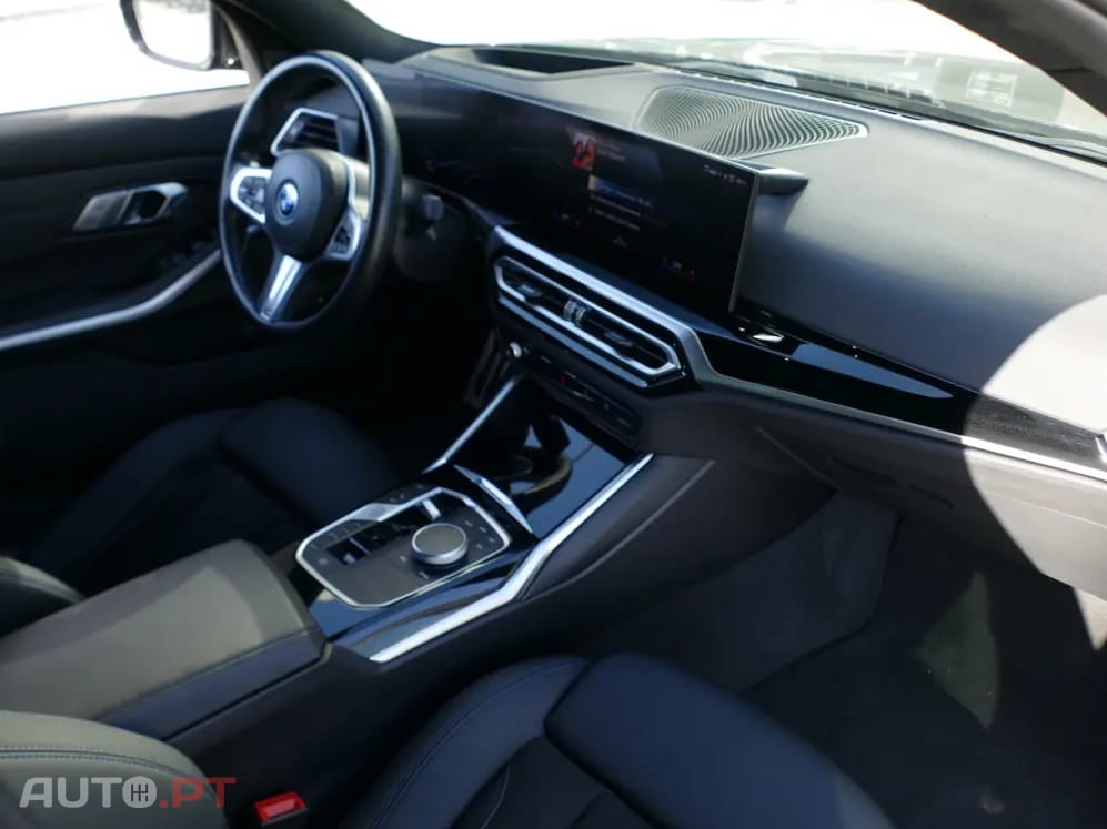BMW 330 e Pack Desportivo M Auto