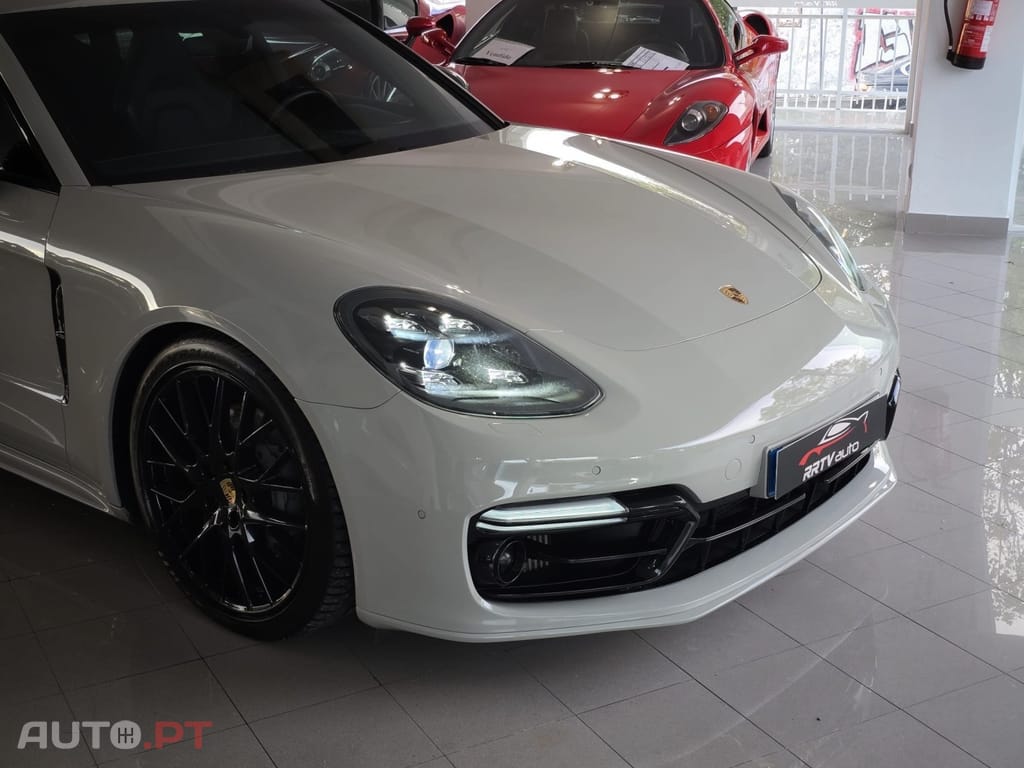Porsche Panamera 4S Diesel
