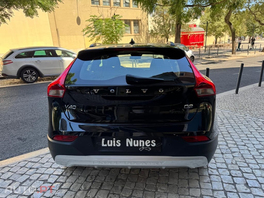 Volvo V40 Cross Country 2.0 D2 Momentum