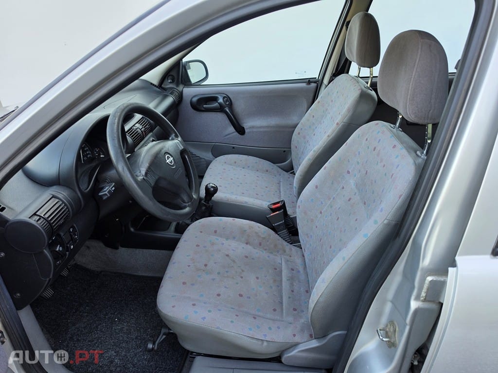 Opel Corsa 1.2 16V