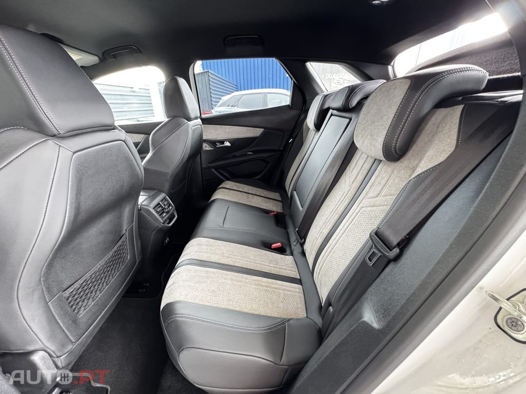 Peugeot 3008 1.6 Hybrid4 GT Pack e-EAT8