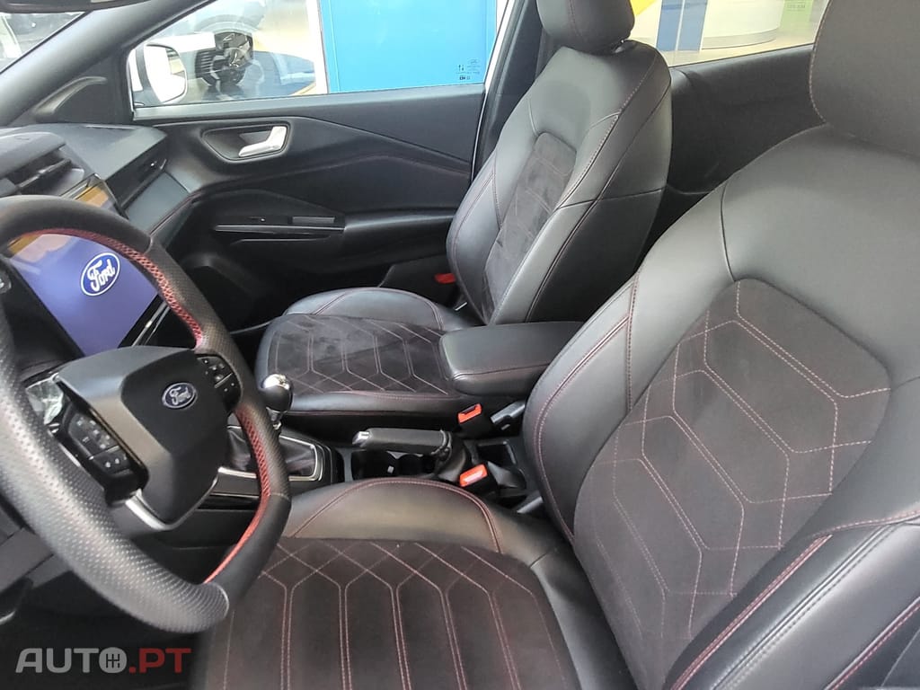 Ford Puma 1.0 EcoBoost mHEV ST-Line X