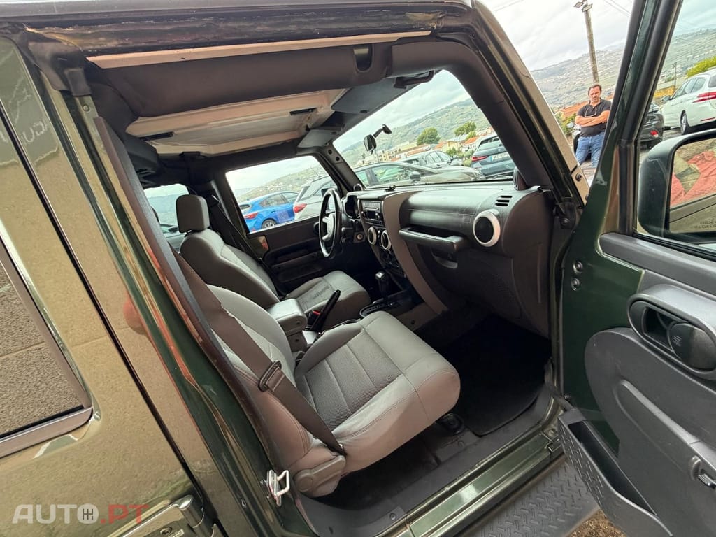 Jeep Wrangler 2.8 CRD ATX Sahara Limited