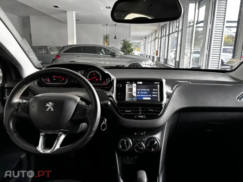 Peugeot 208 1.2 VTi Access