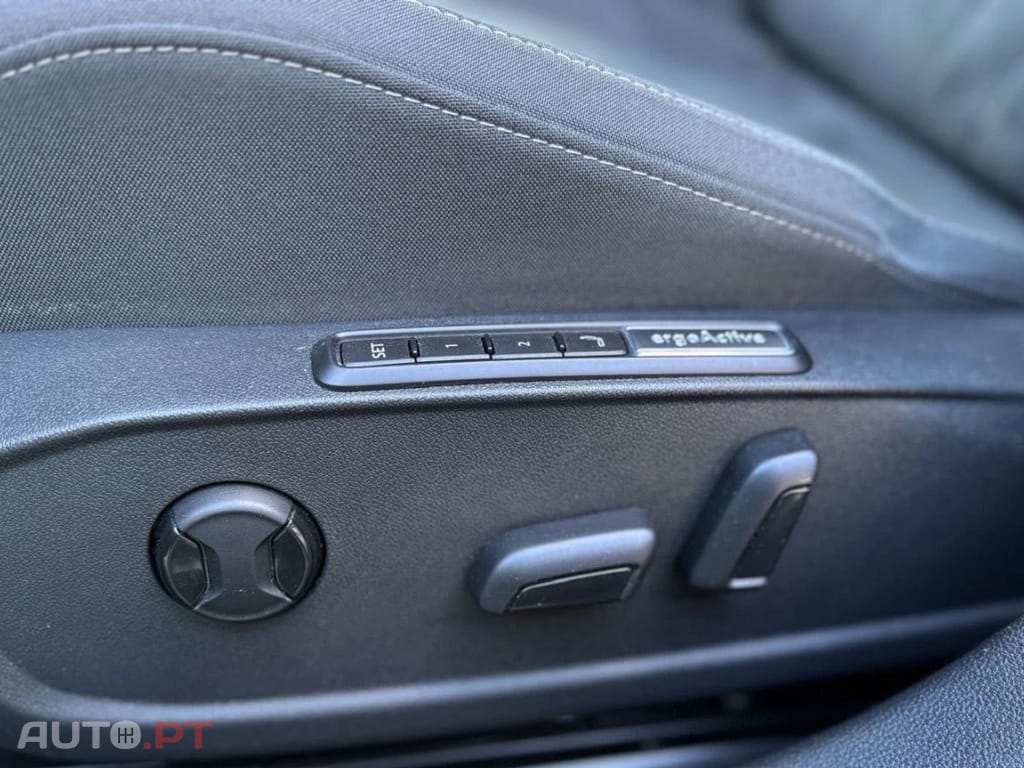 Volkswagen e-Golf 1.4 eHYBRID OPF STYLE (DSG)