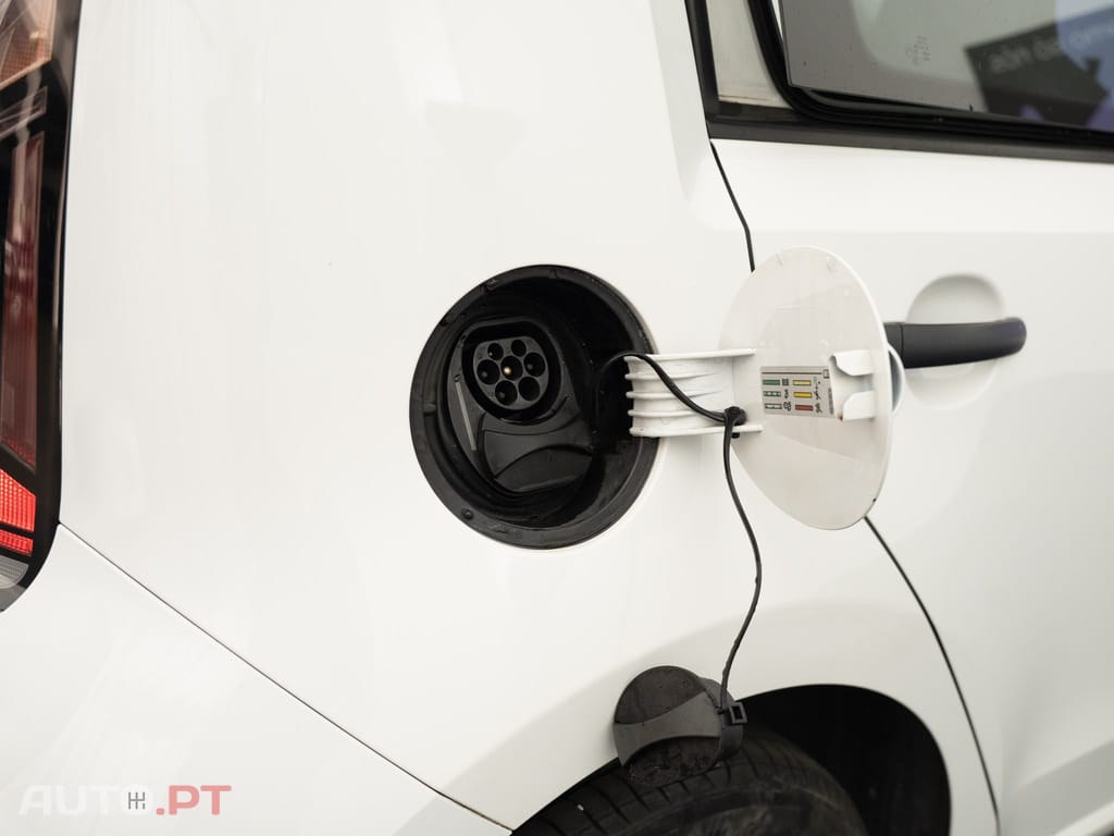 Volkswagen e-Up Standard