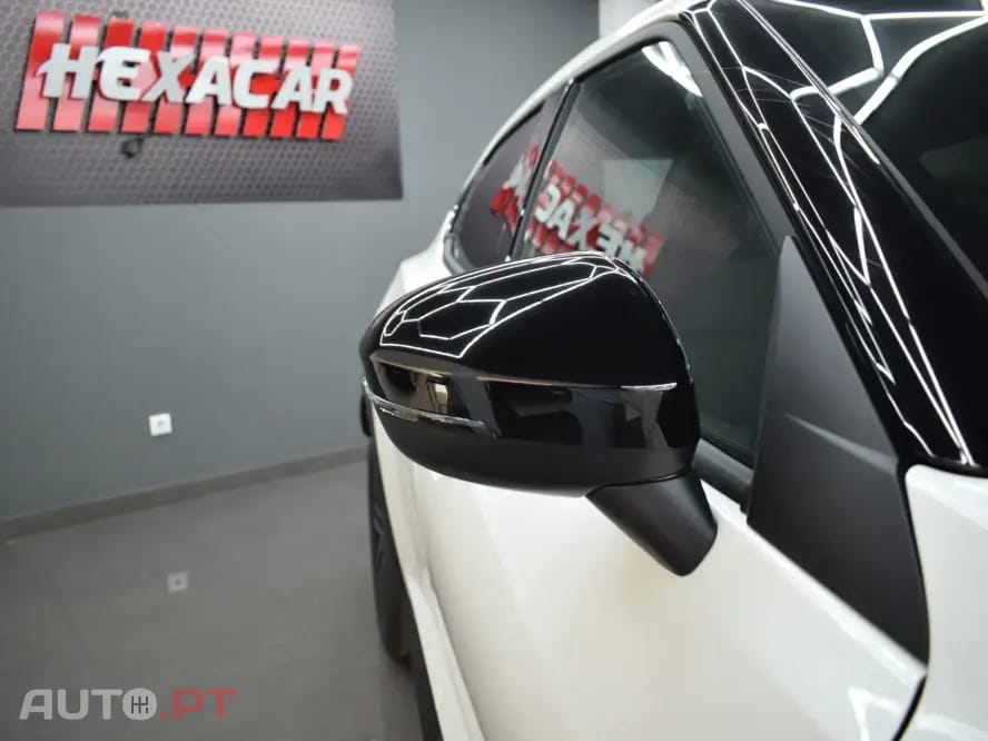 Nissan Juke 1.0 DIG-T N-Connecta Two Tone DCT