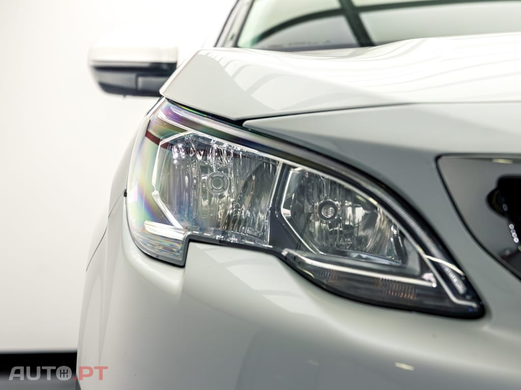 Peugeot 5008 1.5 BlueHDi Allure EAT8